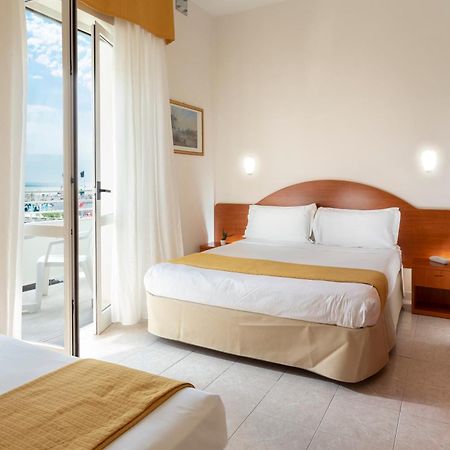 Hotel Vela D'Oro Rimini Eksteriør bilde