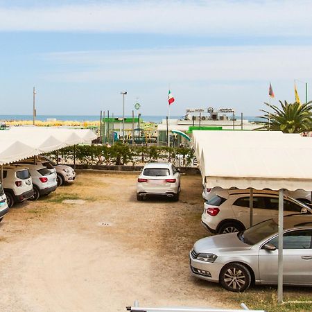 Hotel Vela D'Oro Rimini Eksteriør bilde