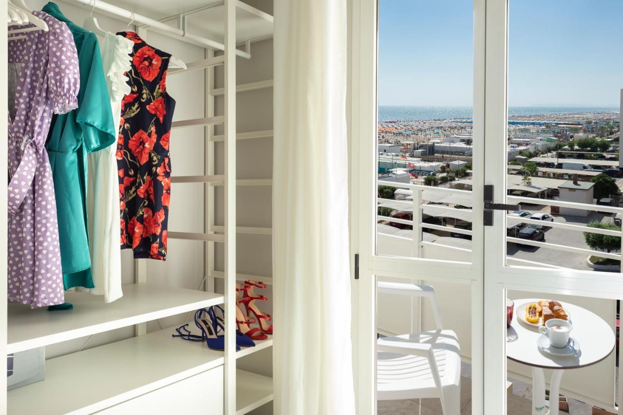 Hotel Vela D'Oro Rimini Eksteriør bilde