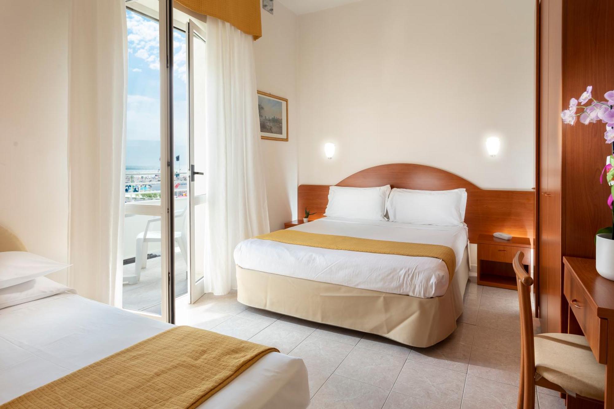Hotel Vela D'Oro Rimini Eksteriør bilde