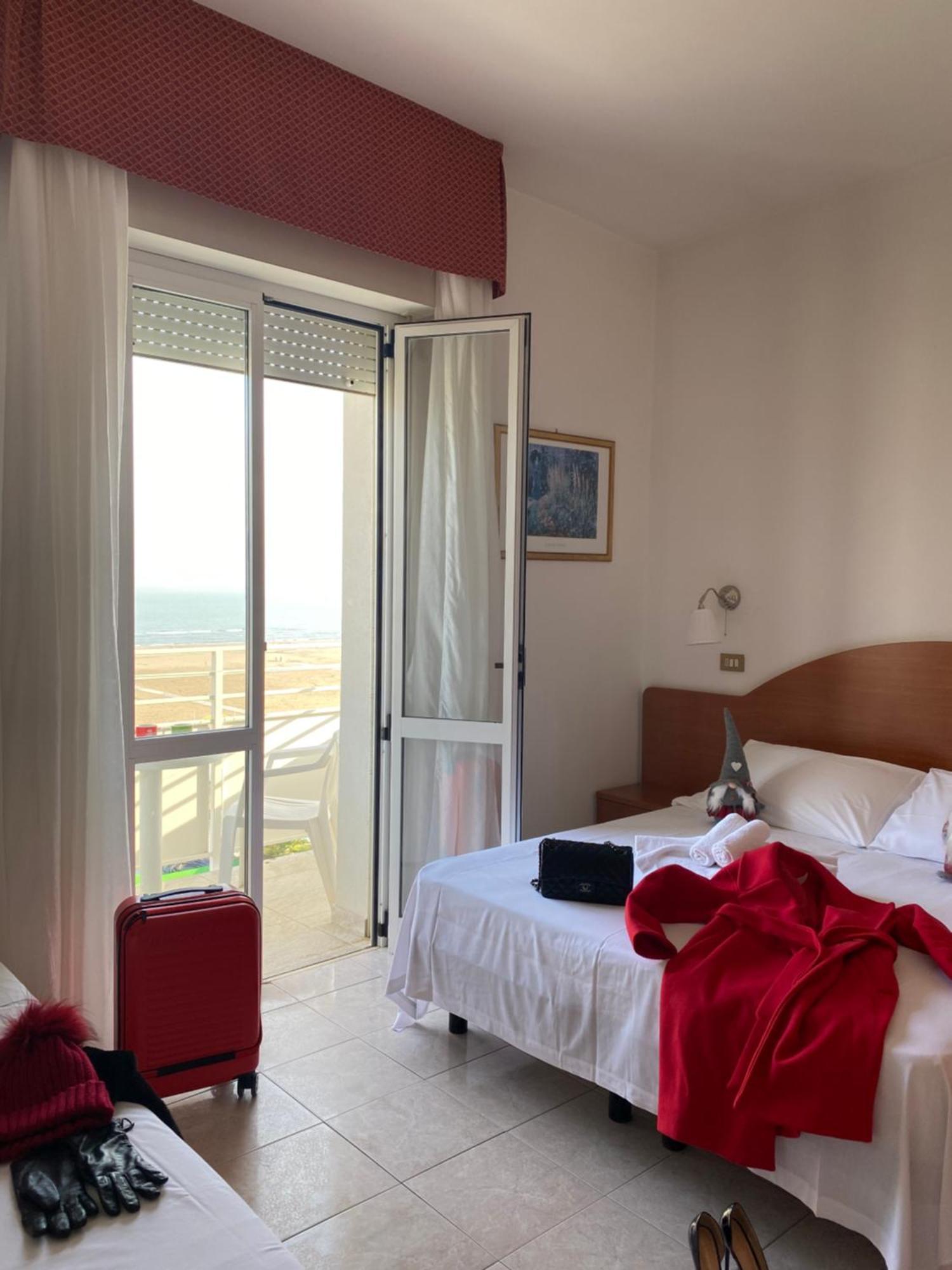 Hotel Vela D'Oro Rimini Eksteriør bilde