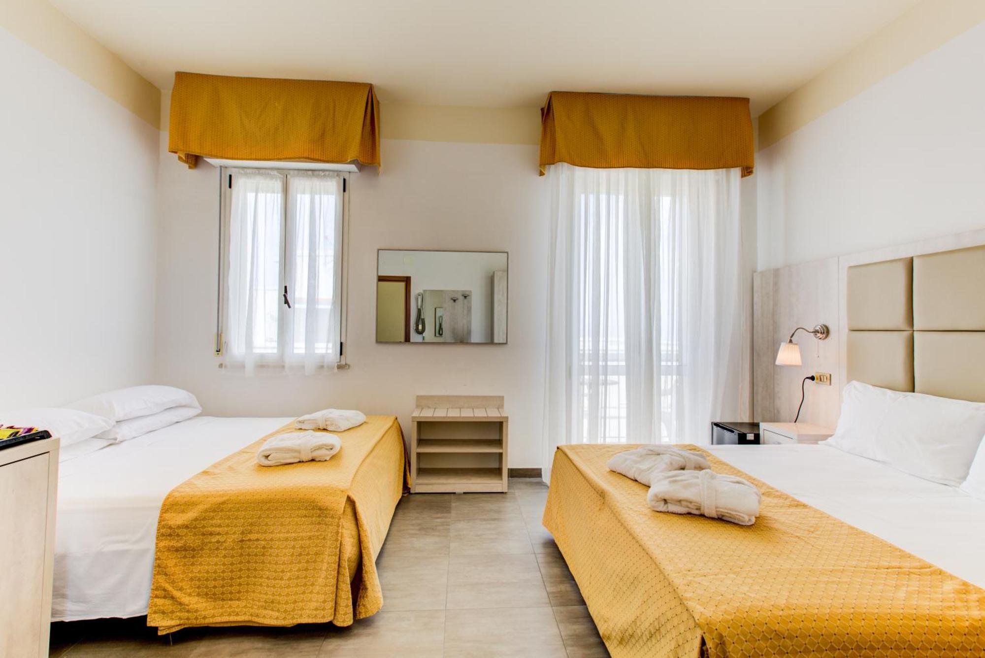 Hotel Vela D'Oro Rimini Eksteriør bilde