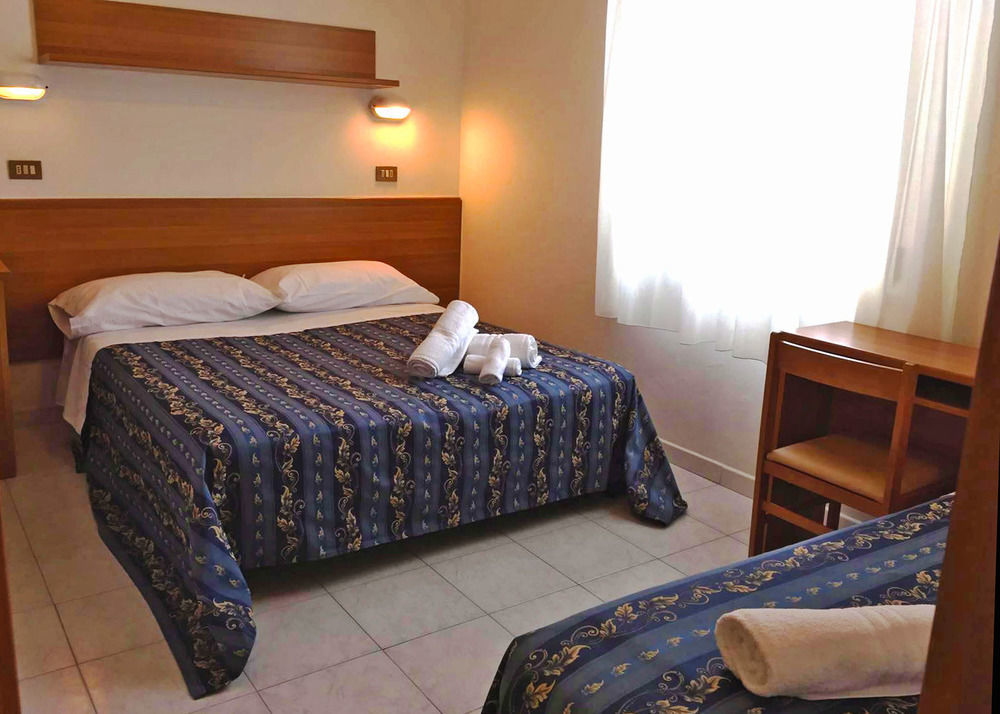 Hotel Vela D'Oro Rimini Eksteriør bilde